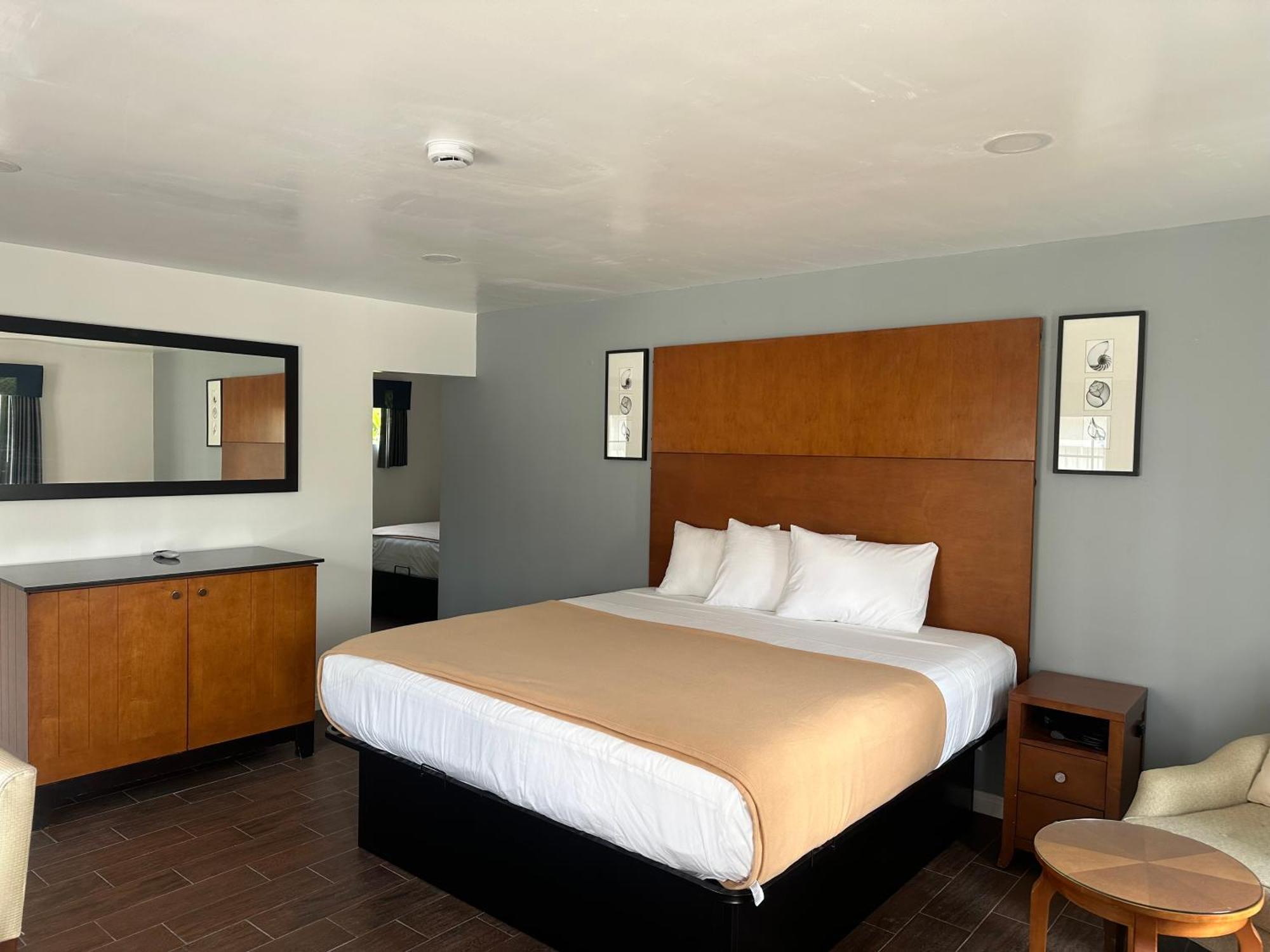 Oceanside Inn & Suites Extérieur photo