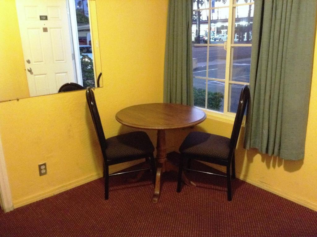Oceanside Inn & Suites Chambre photo