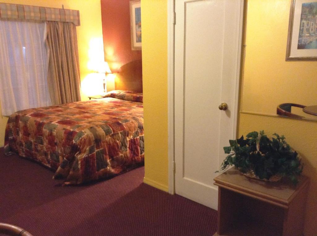 Oceanside Inn & Suites Chambre photo